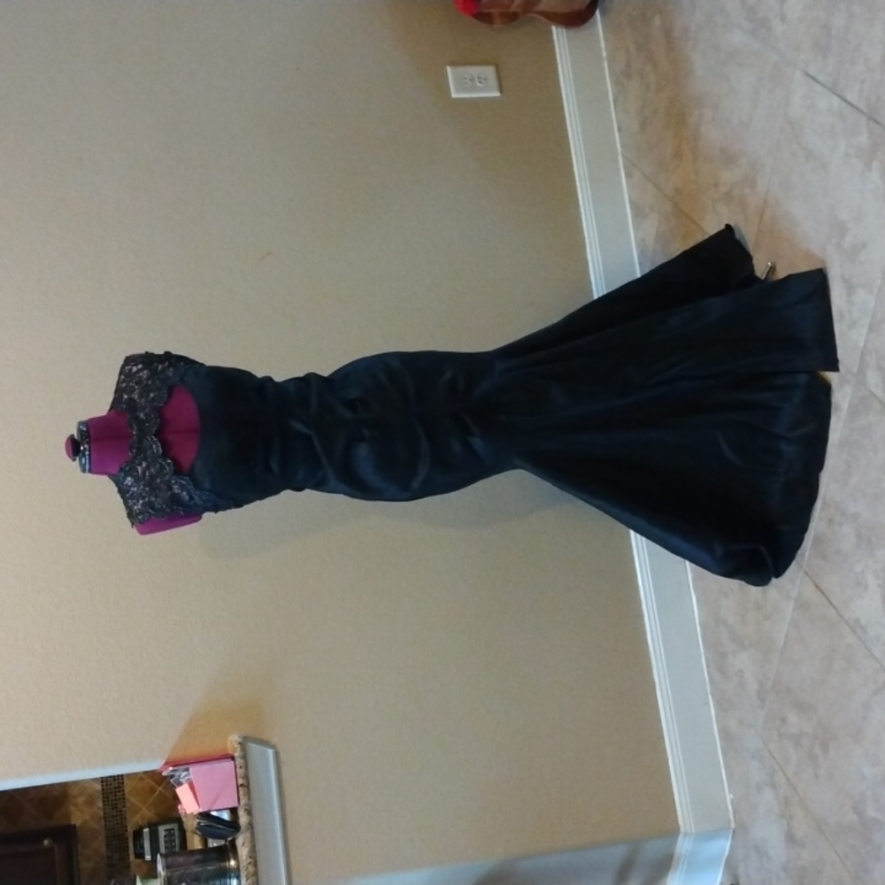Black Mermaid Xscape Formal Dress 4